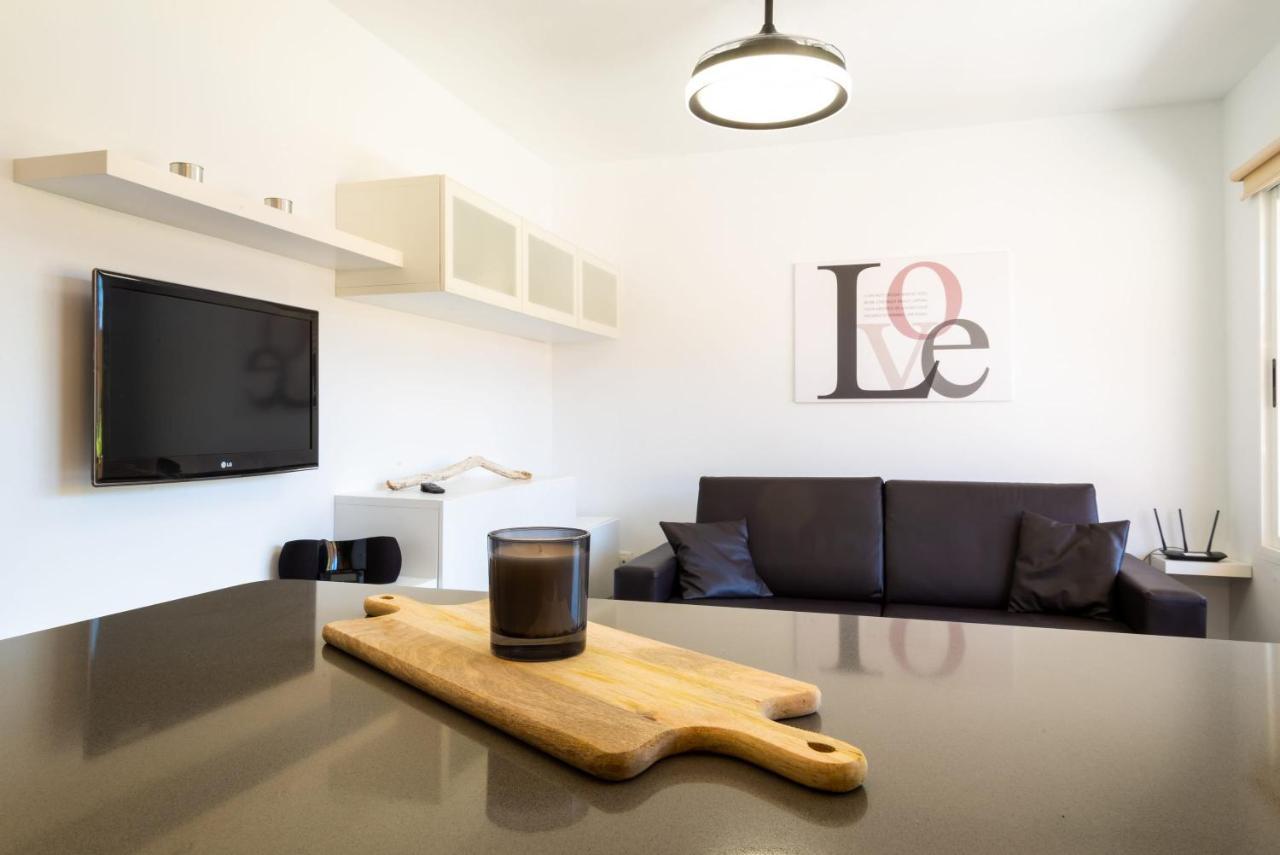 Casa Lucien - Newly Refurbished Apartment With Swimming Pool - Ideal For Couples Коралео Екстериор снимка